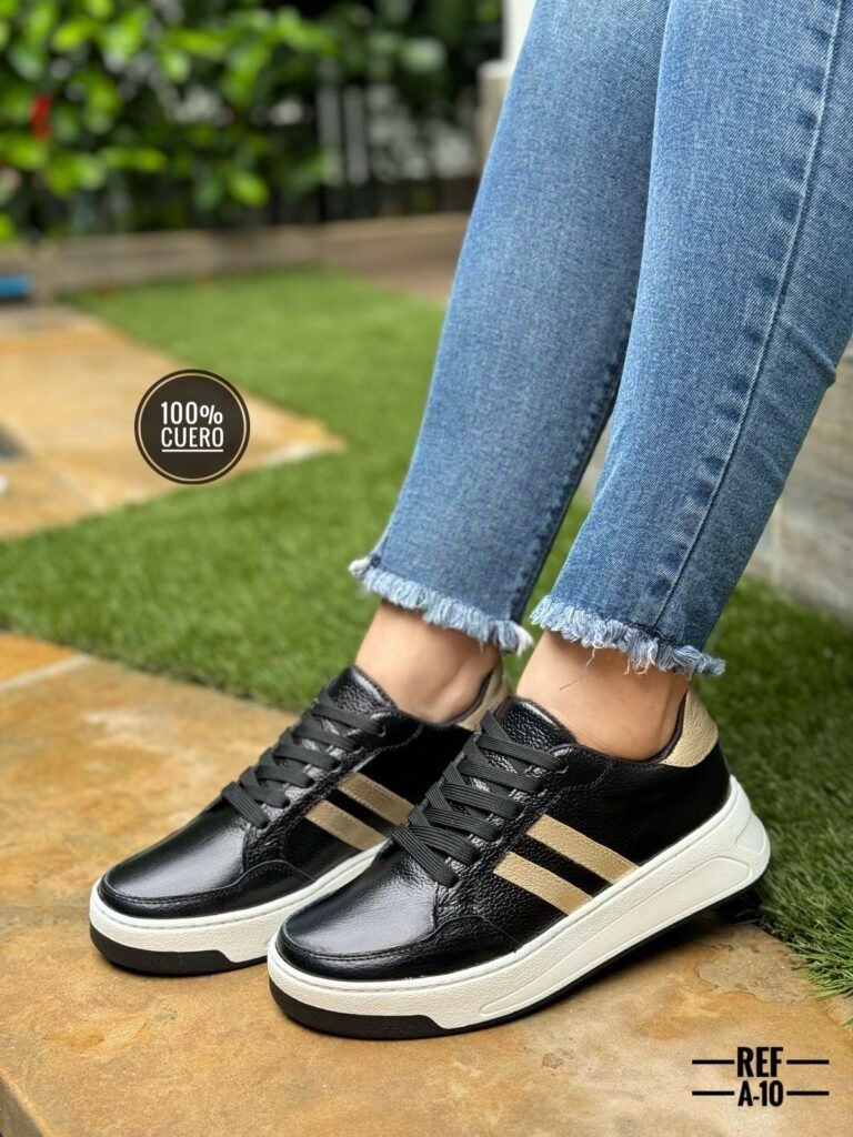 Zapatillas en cuero para mujer con diseño pastel y suela deportiva. Cómodas, modernas y perfectas para uso diario.